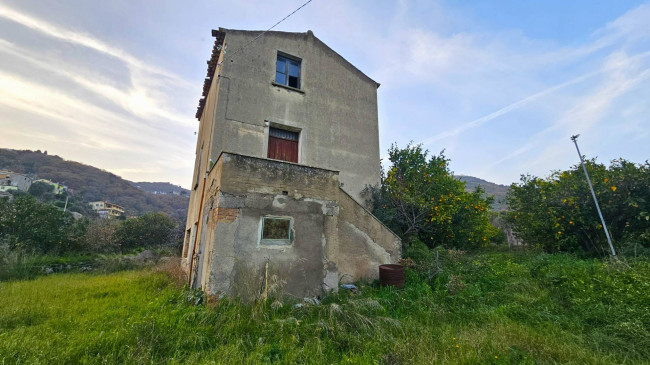 Rustico in vendita a Gasperina