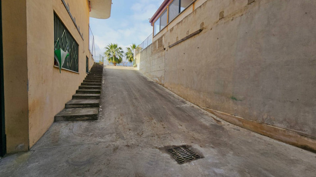 Opificio in affitto a Montepaone