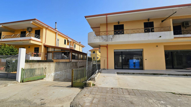 Opificio in affitto a Montepaone