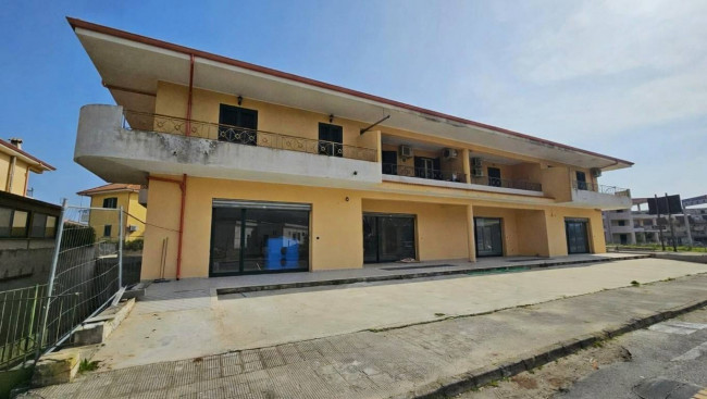 Opificio in affitto a Montepaone