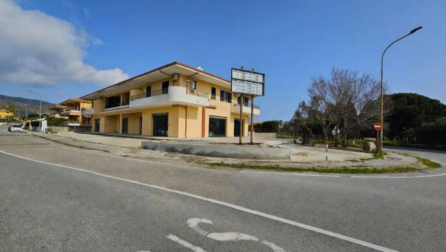 Opificio in affitto a Montepaone