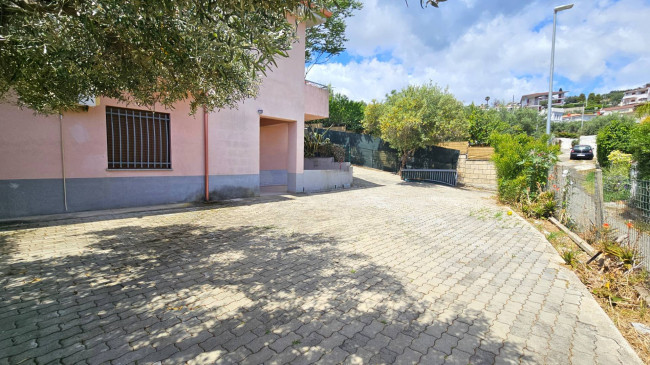 Appartamento in vendita a Stalettì