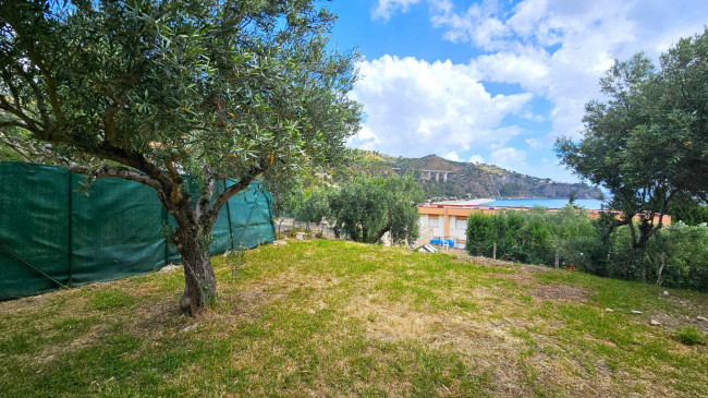 Appartamento in vendita a Stalettì