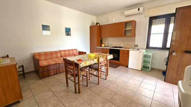 Appartamento in vendita a Stalettì