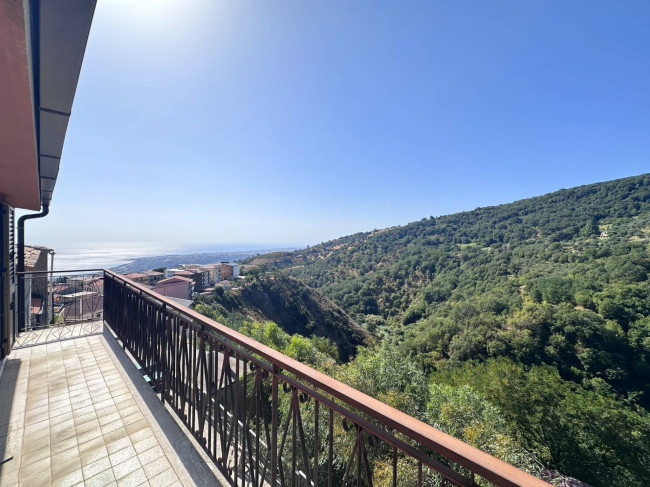 Appartamento in vendita a Montepaone