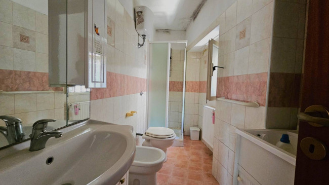 Appartamento in vendita a Torre di Ruggiero