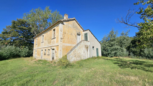 Rustico in vendita a Argusto