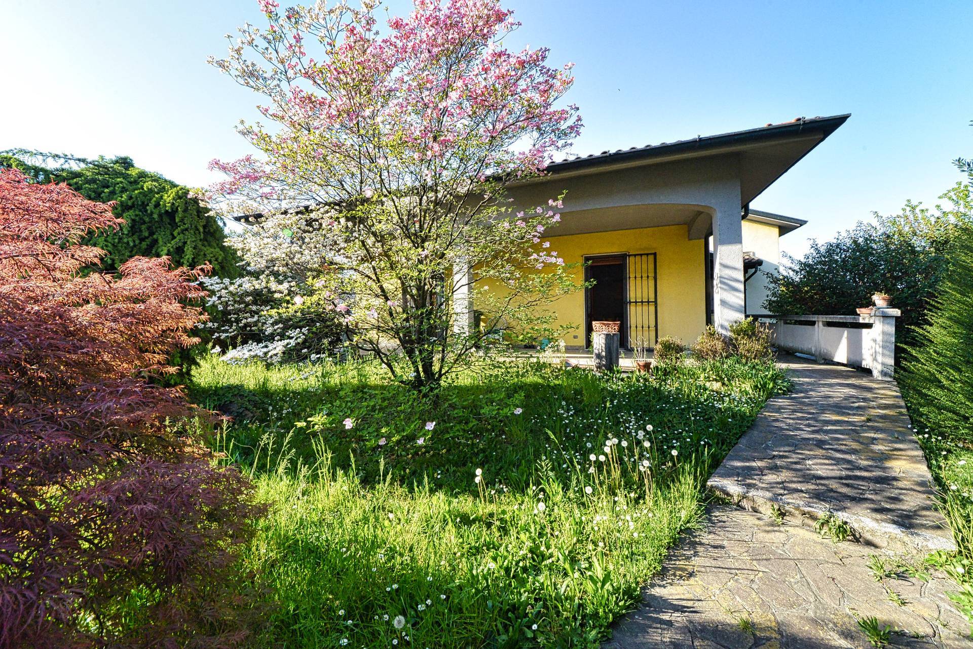 Villa in vendita a Ceriano Laghetto