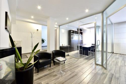 Studio/Ufficio in vendita a Caronno Pertusella