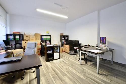 Studio/Ufficio in vendita a Caronno Pertusella