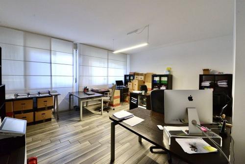 Studio/Ufficio in vendita a Caronno Pertusella