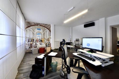 Studio/Ufficio in vendita a Caronno Pertusella