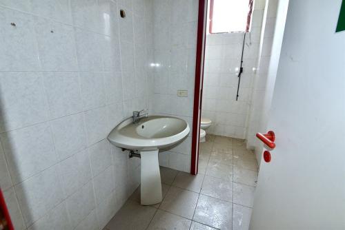 Capannone in vendita a Solaro