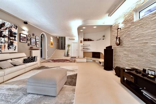Villa in vendita a Ceriano Laghetto
