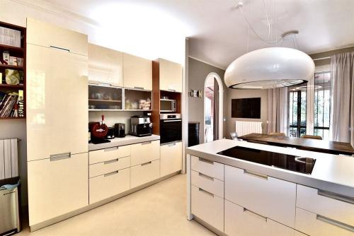 Villa in vendita a Ceriano Laghetto