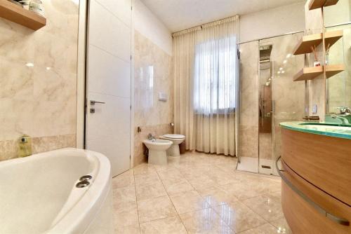 Villa in vendita a Ceriano Laghetto