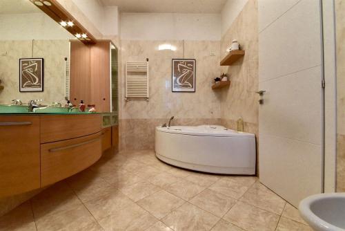 Villa in vendita a Ceriano Laghetto