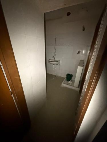 Locale commerciale in vendita a Rovellasca