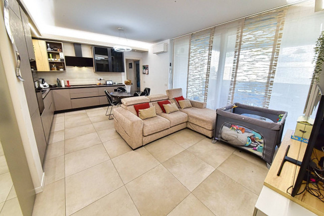 Appartamento in vendita a Solaro