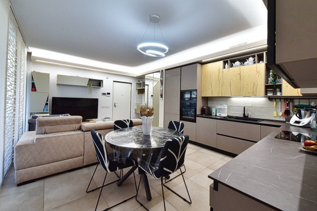 Appartamento in vendita a Solaro