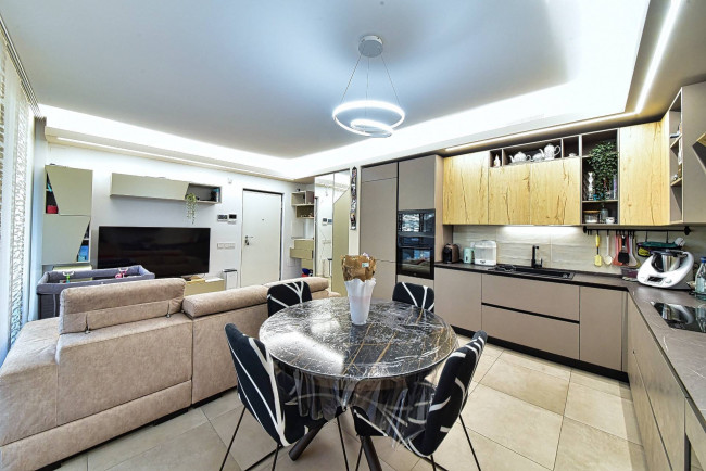 Appartamento in vendita a Solaro