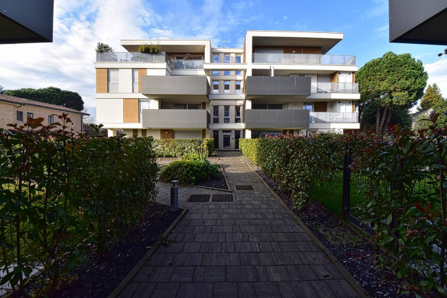 Appartamento in vendita a Solaro