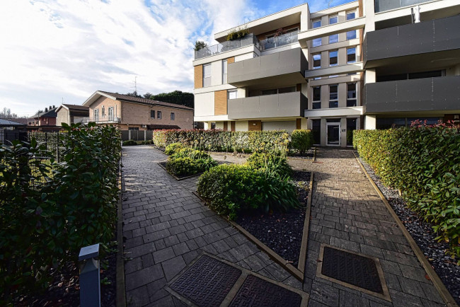 Appartamento in vendita a Solaro