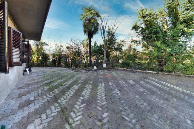 Appartamento in vendita a Limbiate