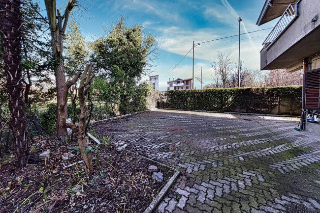 Appartamento in vendita a Limbiate