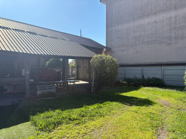 Casa singola in vendita a Solaro