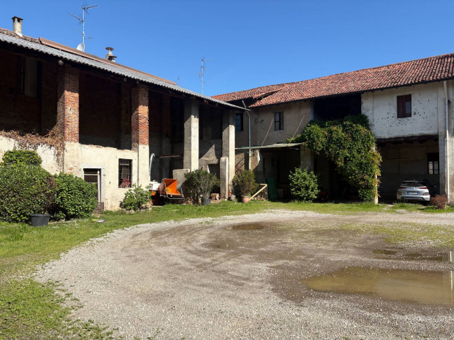 Casa singola in vendita a Solaro