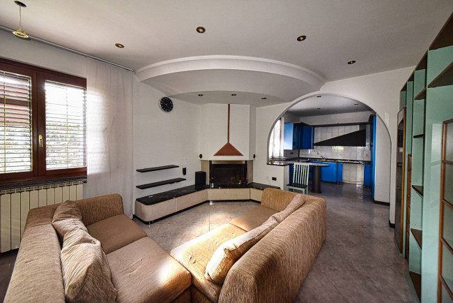 Appartamento in vendita a Limbiate