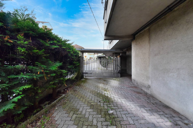 Appartamento in vendita a Limbiate