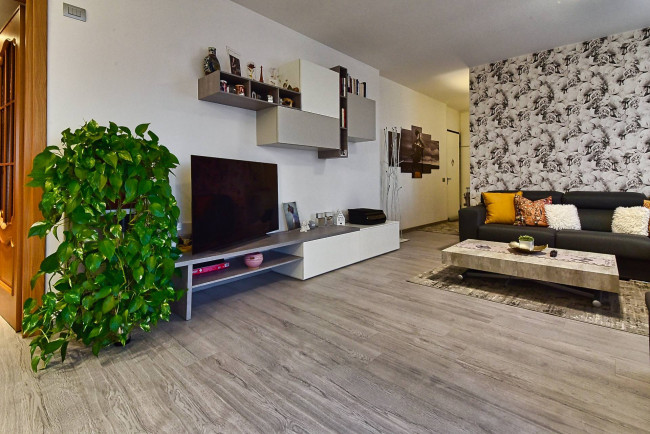 Appartamento in vendita a Solaro