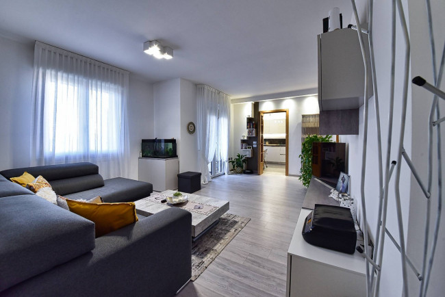 Appartamento in vendita a Solaro