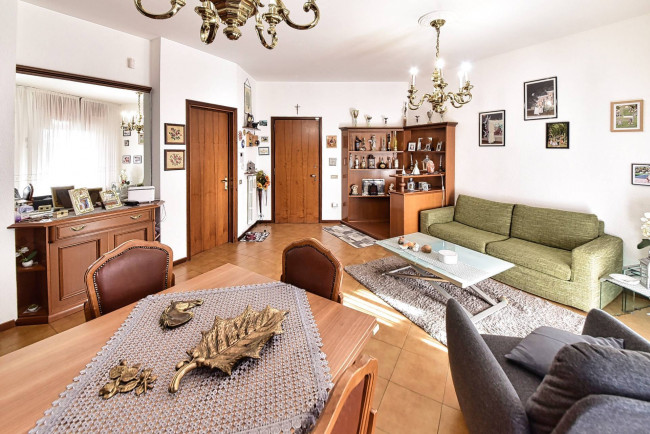 Appartamento in vendita a Solaro