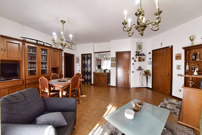 Appartamento in vendita a Solaro