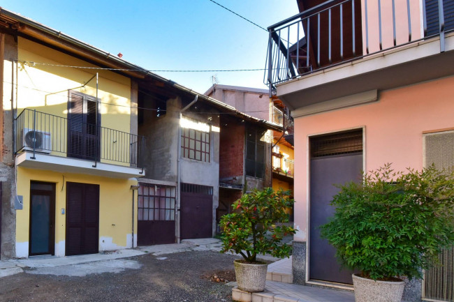 Appartamento in vendita a Turate