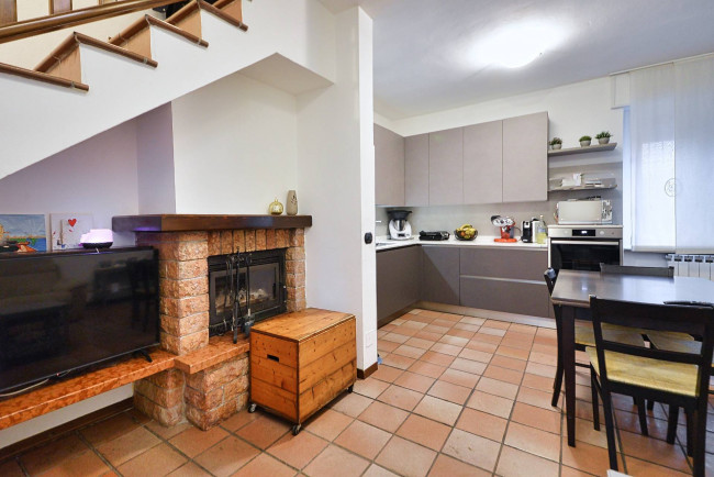 Casa singola in vendita a Ceriano Laghetto