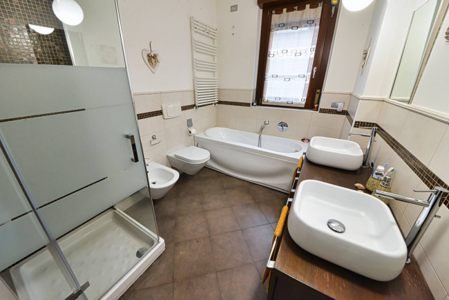 Appartamento in vendita a Solaro