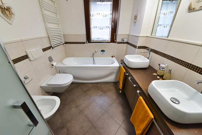 Appartamento in vendita a Solaro