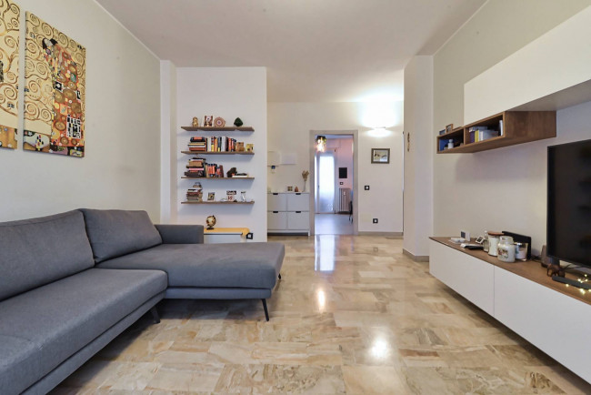 Appartamento in vendita a Garbagnate Milanese