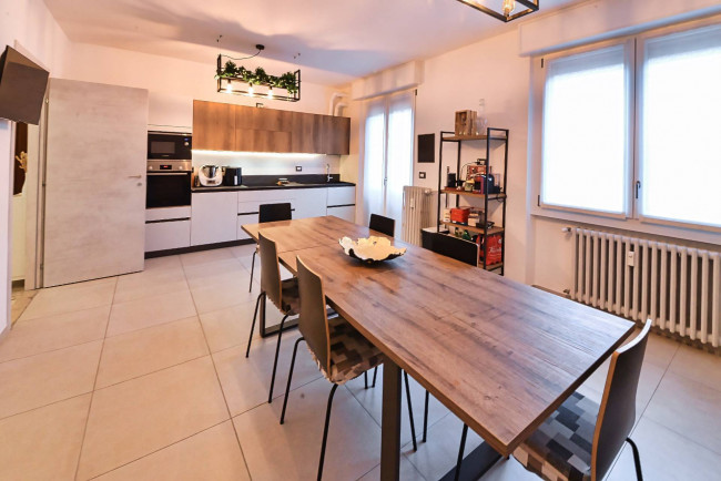 Appartamento in vendita a Garbagnate Milanese