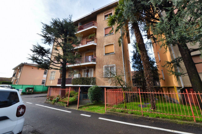 Appartamento in vendita a Garbagnate Milanese