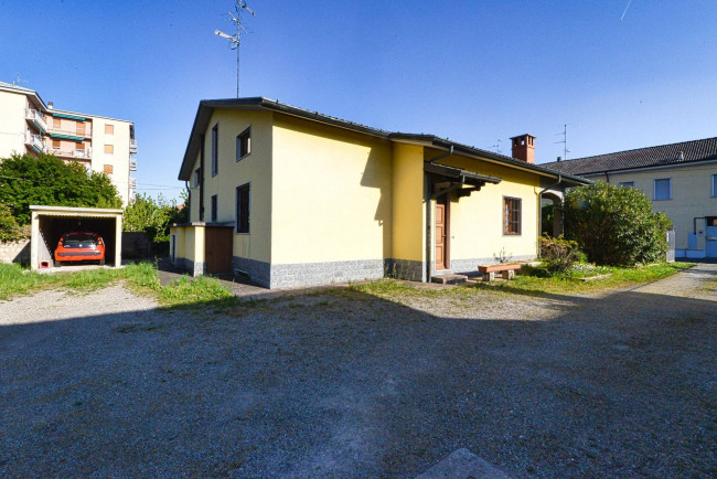 Villa in vendita a Ceriano Laghetto
