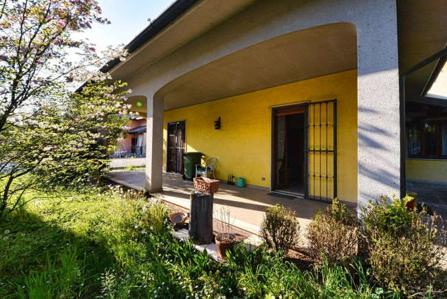 Villa in vendita a Ceriano Laghetto