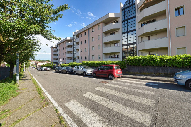 Appartamento in vendita a Limbiate