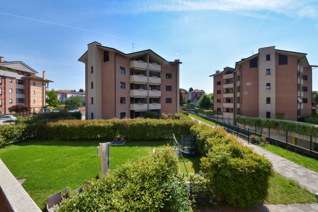 Appartamento in vendita a Solaro