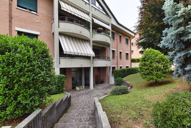 Appartamento in vendita a Solaro