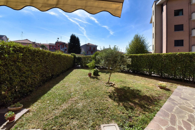 Appartamento in vendita a Solaro